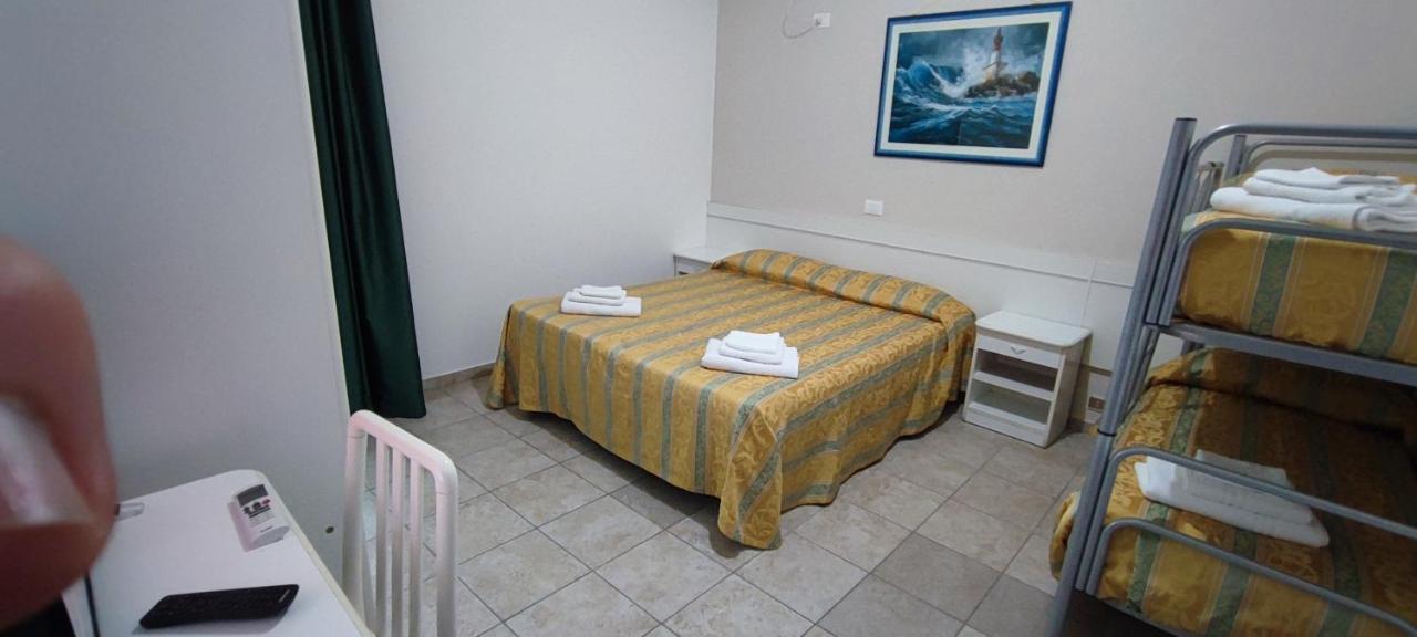 Hotel Zeus Lido Di Classe Room Only Екстер'єр фото