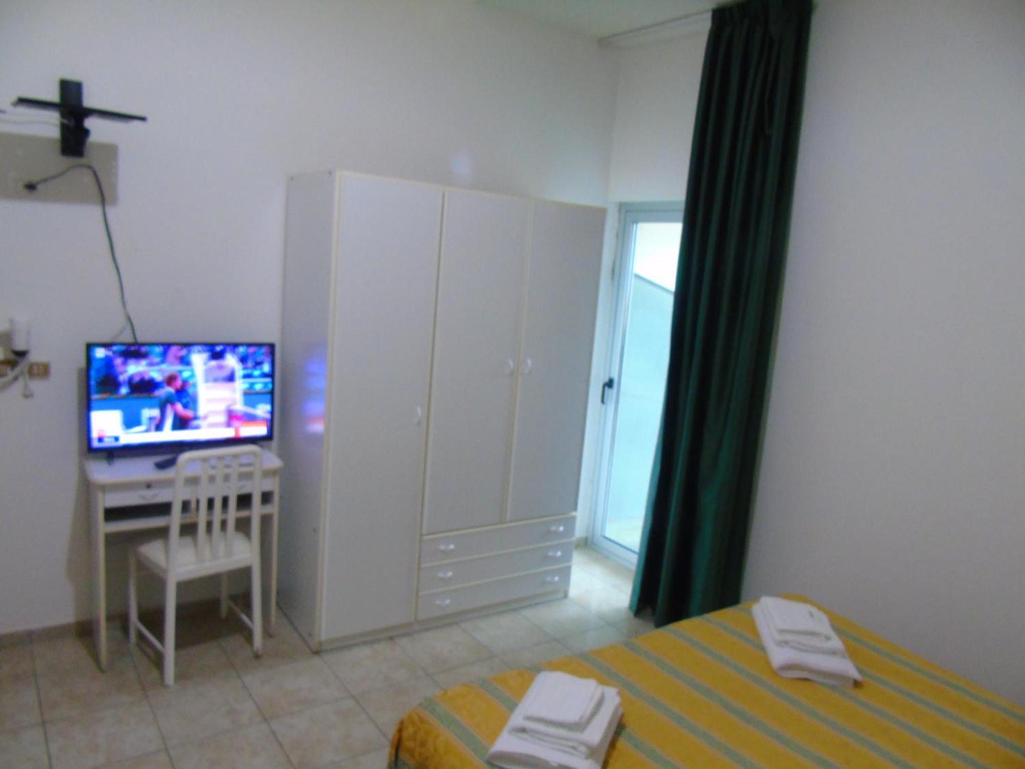 Hotel Zeus Lido Di Classe Room Only Екстер'єр фото