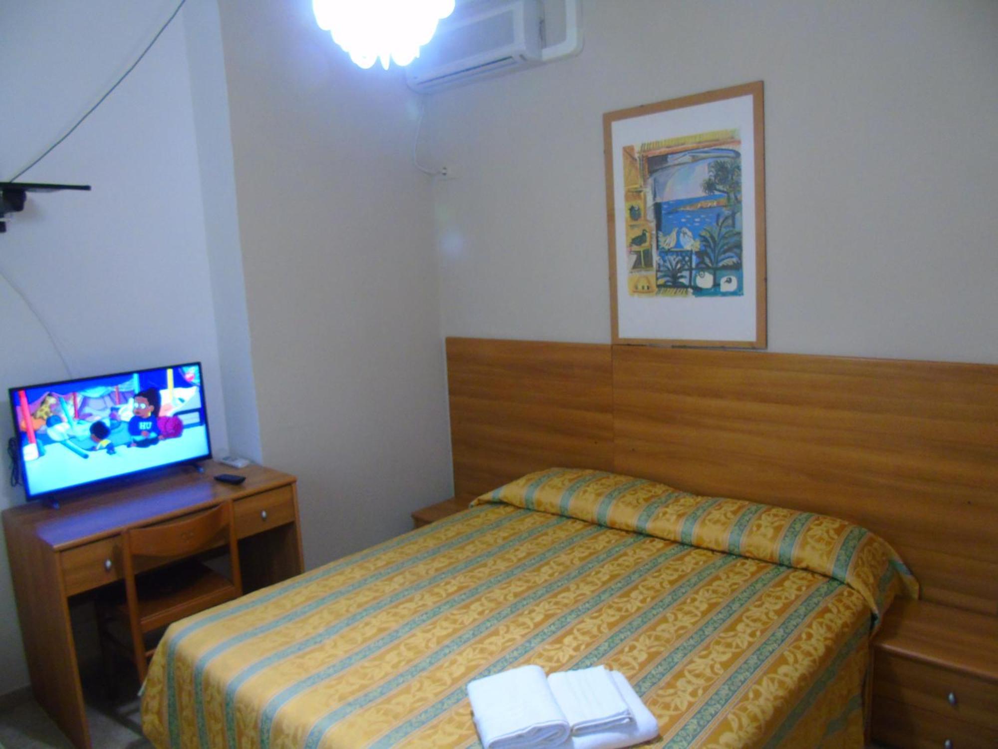 Hotel Zeus Lido Di Classe Room Only Екстер'єр фото